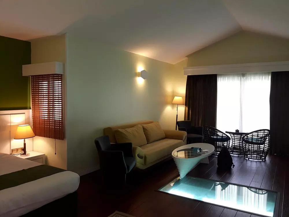 toranj hotel4